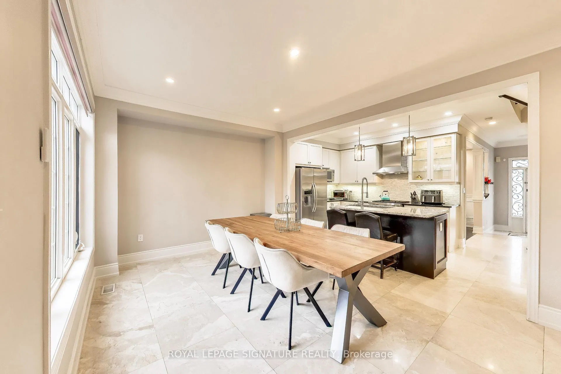 Photo 12 of 259 Barons Street, Vaughan, Kleinburg — HOMEH