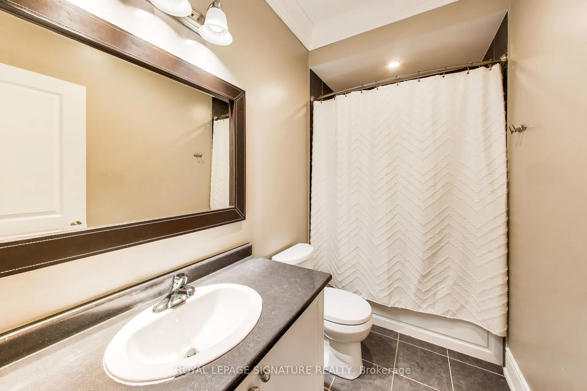 Photo 23 of 259 Barons Street, Vaughan, Kleinburg — HOMEH