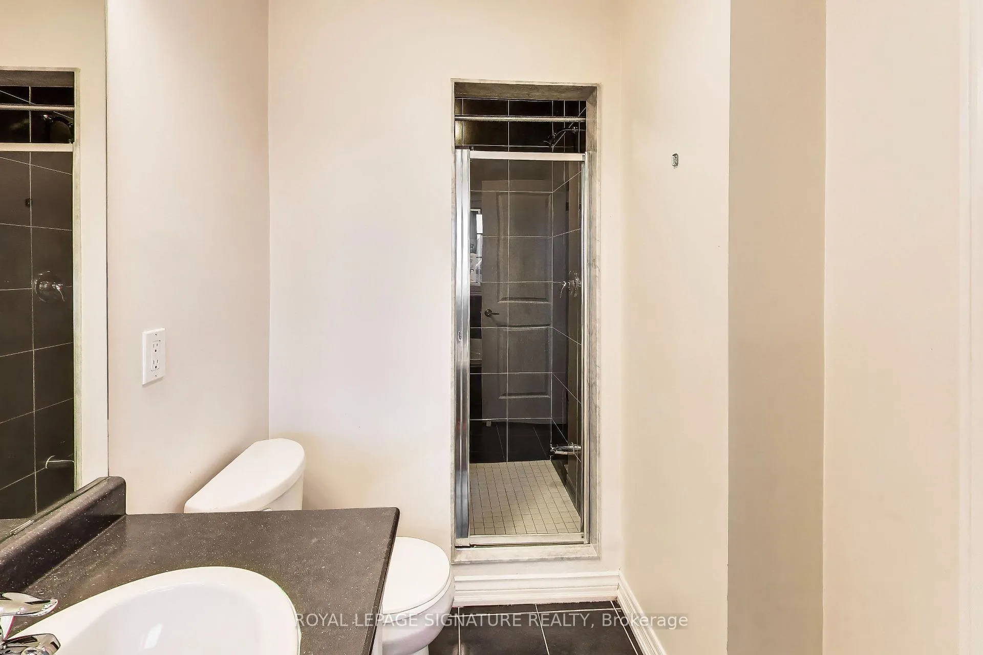 Photo 28 of 259 Barons Street, Vaughan, Kleinburg — HOMEH