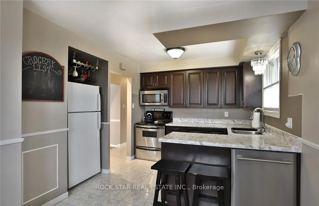 Photo 5 of 442 Greenhill Avenue, Hamilton, Vincent — HOMEH
