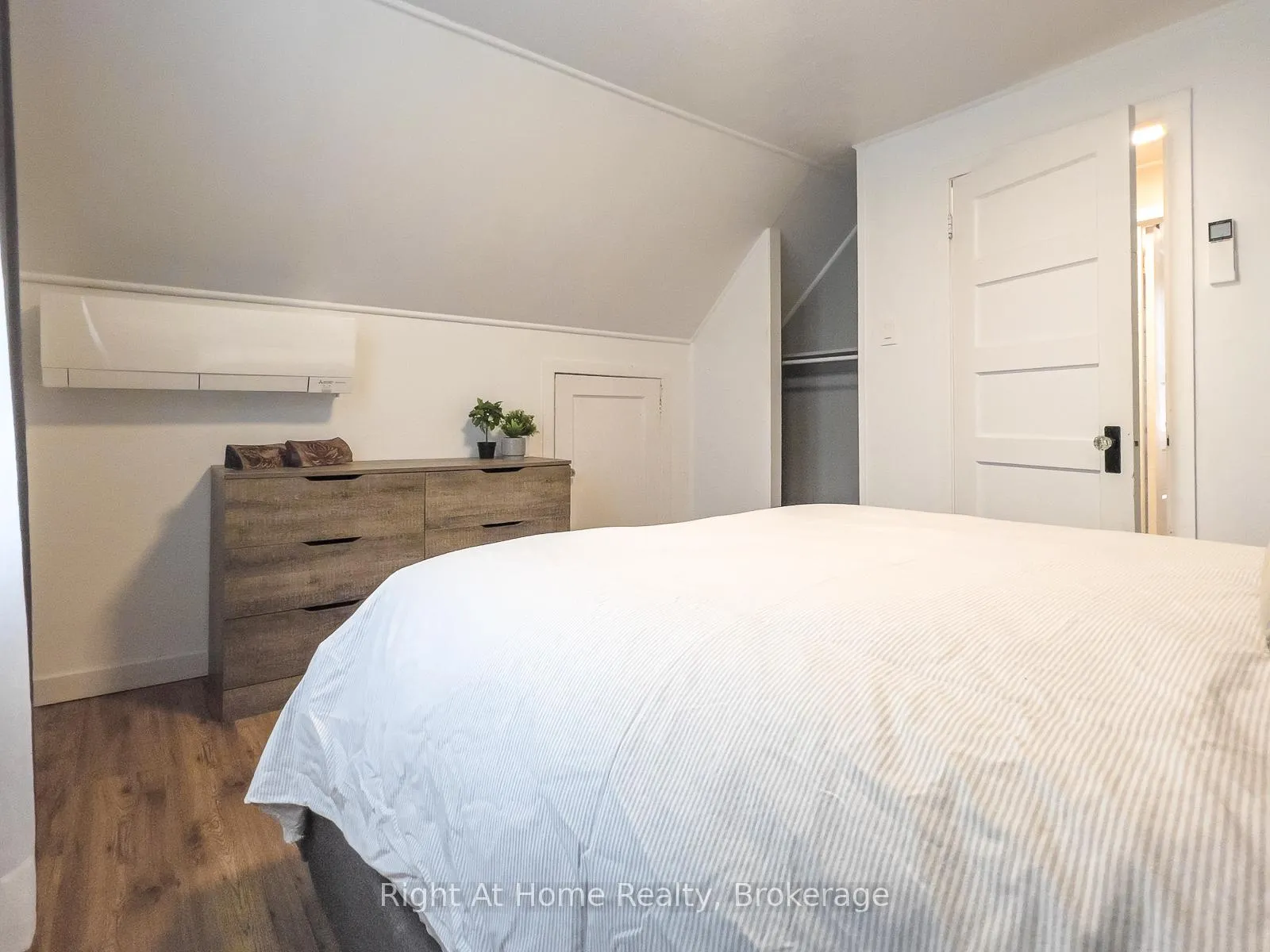 Photo 19 of 169 North Street, Stirling-Rawdon, Stirling Ward — HOMEH