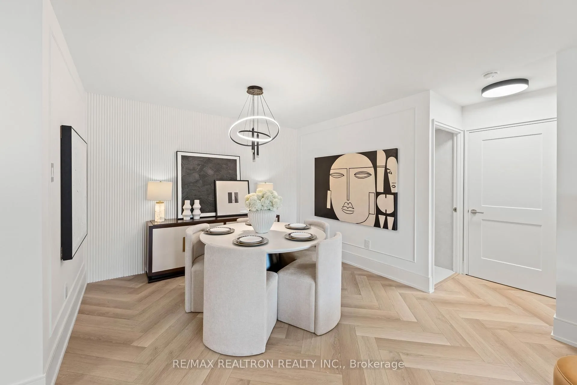 Photo 29 of Unit 210, 11 Townsgate Drive, Vaughan, Crestwood-Springfarm-Yorkhill — HOMEH