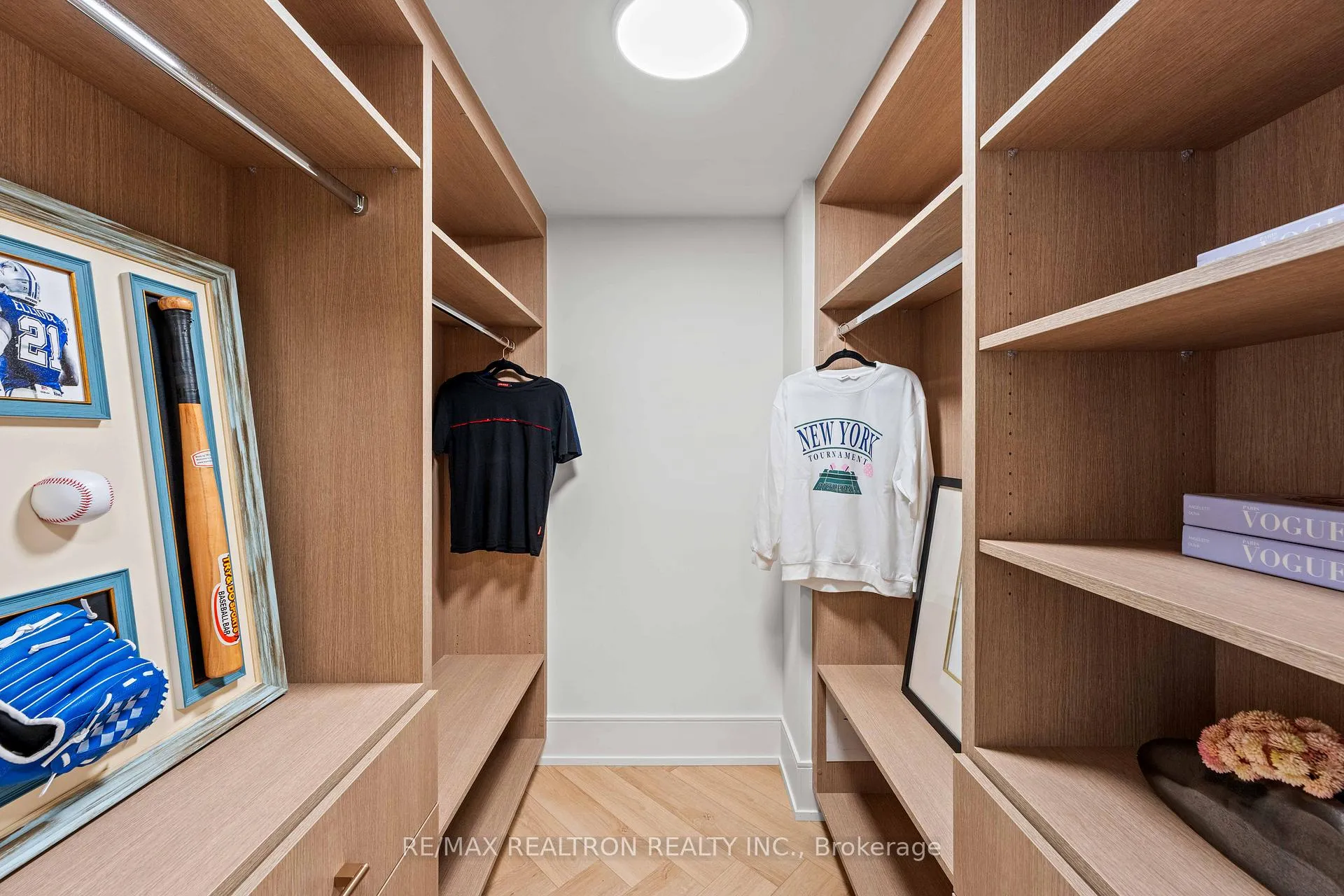 Photo 37 of Unit 210, 11 Townsgate Drive, Vaughan, Crestwood-Springfarm-Yorkhill — HOMEH