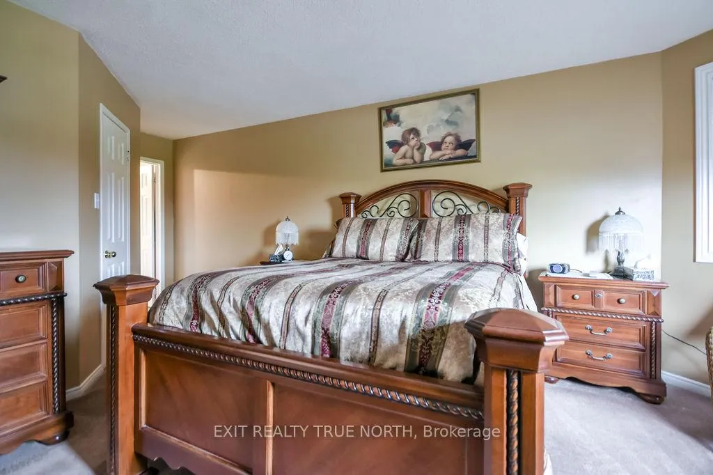 Photo 18 of 53 Etherington Crescent, Barrie, West Bayfield — HOMEH