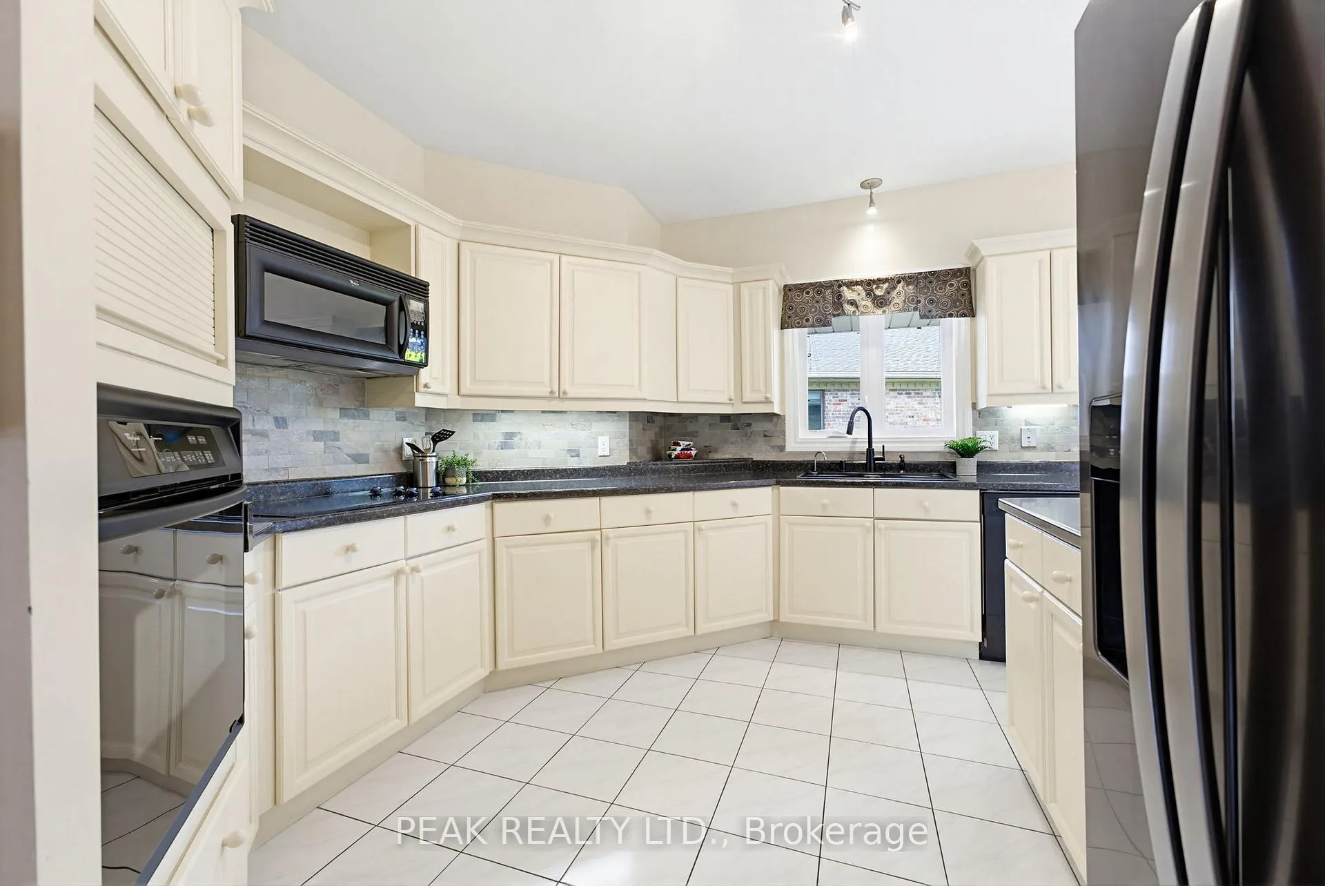 Photo 11 of Unit #26, 30 Doon Drive, London, North G — HOMEH