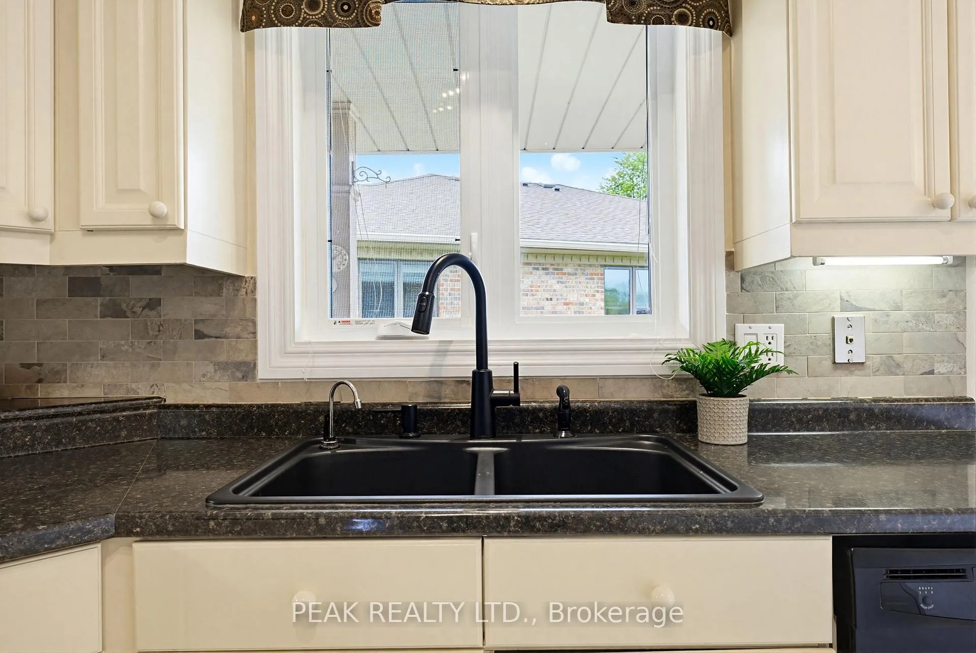Photo 14 of Unit #26, 30 Doon Drive, London, North G — HOMEH