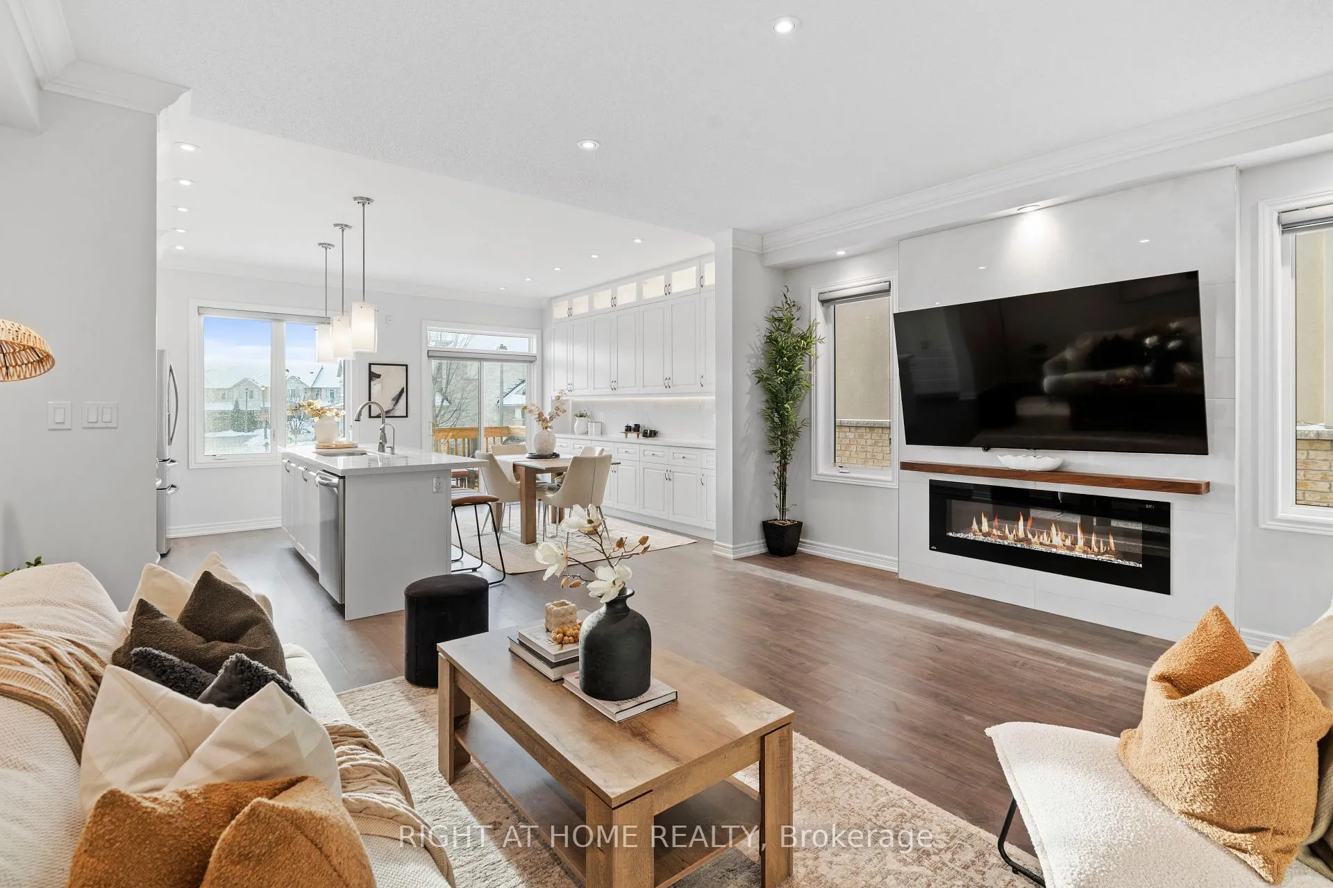 Photo 14 of 16 Doris Pawley Crescent, Caledon, Rural Caledon — HOMEH