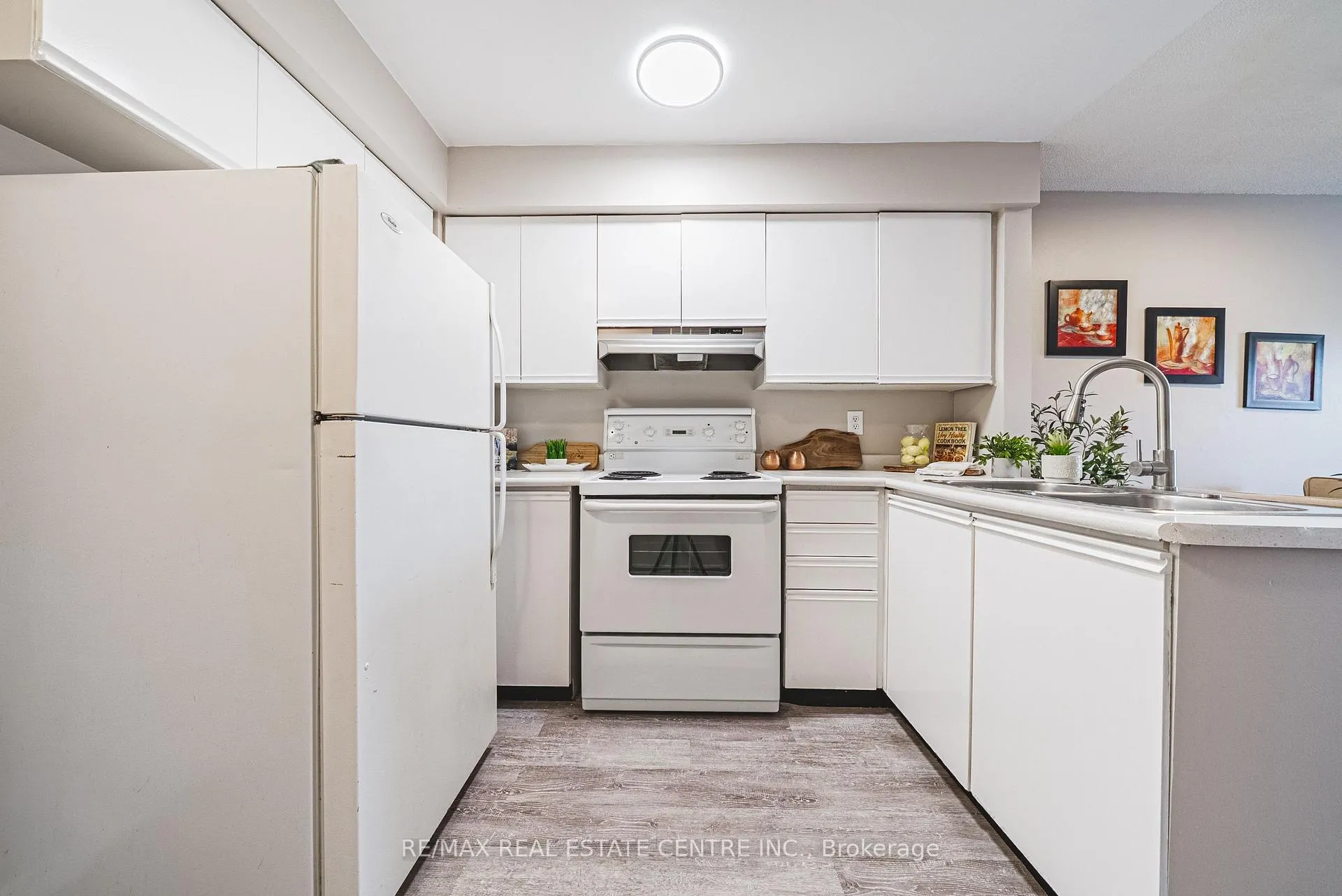 Photo 3 of Unit 46, 67 Valleyview Road, Cambridge — HOMEH