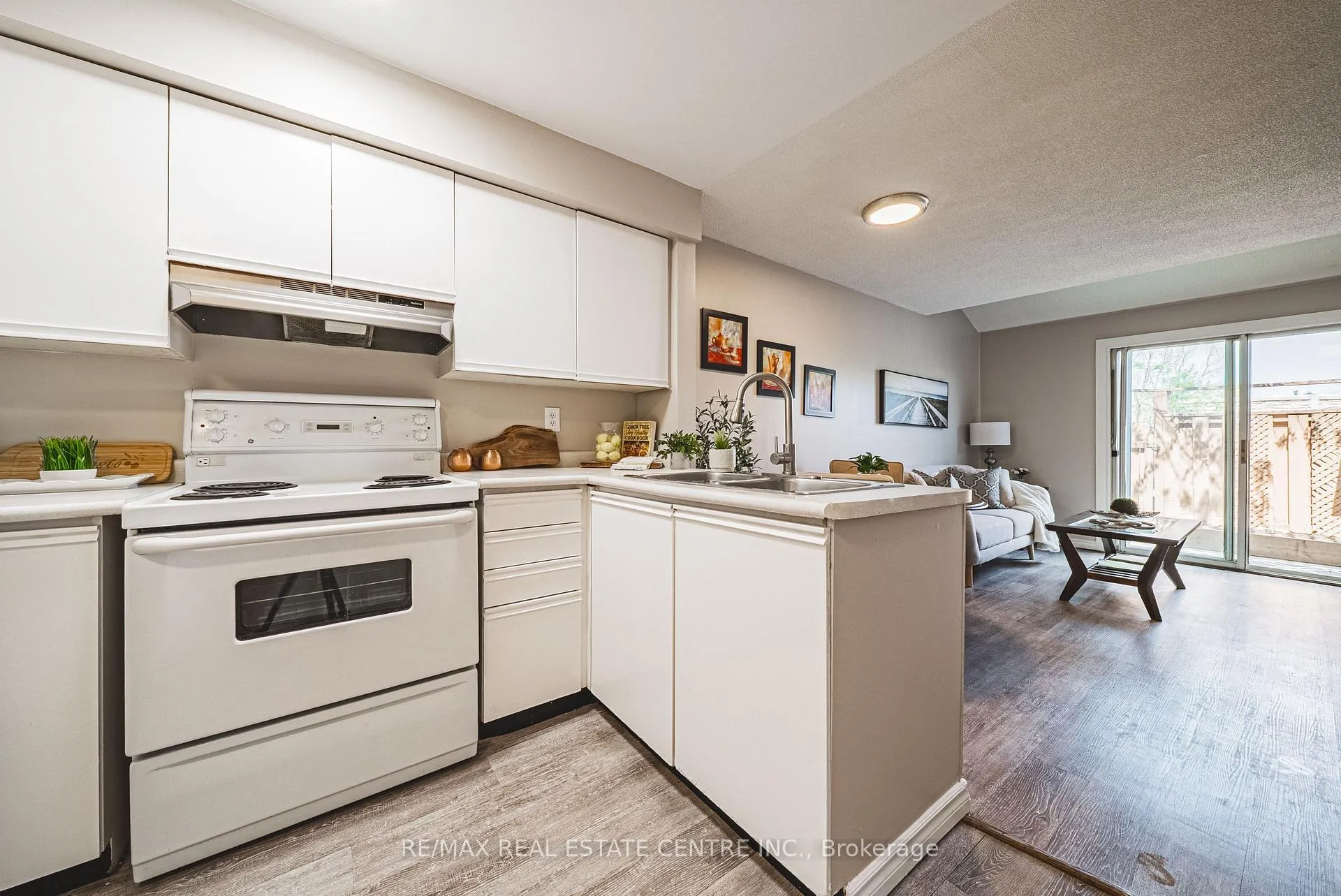 Photo 5 of Unit 46, 67 Valleyview Road, Cambridge — HOMEH
