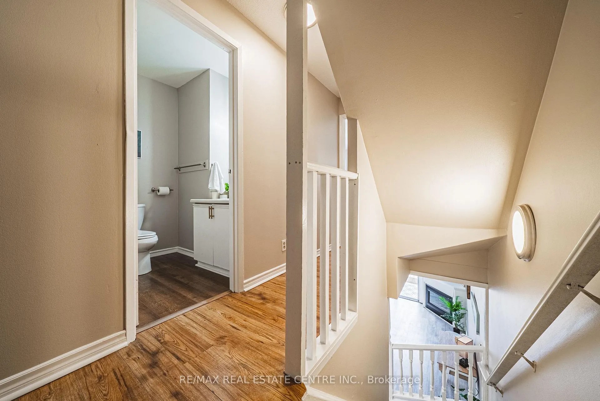 Photo 11 of Unit 46, 67 Valleyview Road, Cambridge — HOMEH