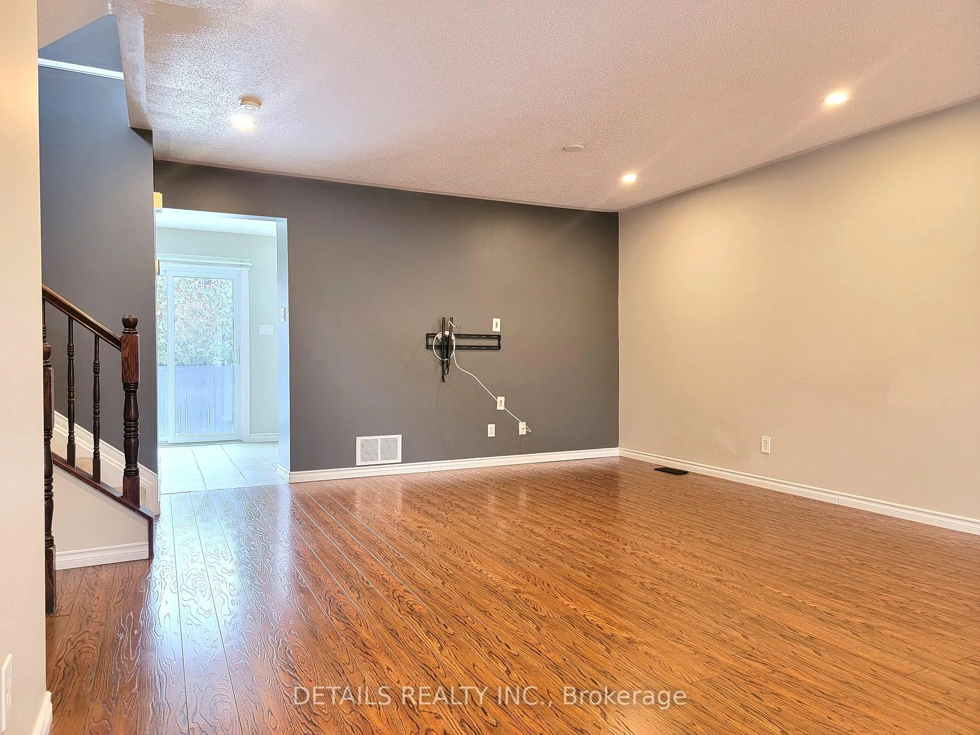 Photo 3 of 171 Windhurst Drive, Ottawa, Barrhaven East — HOMEH