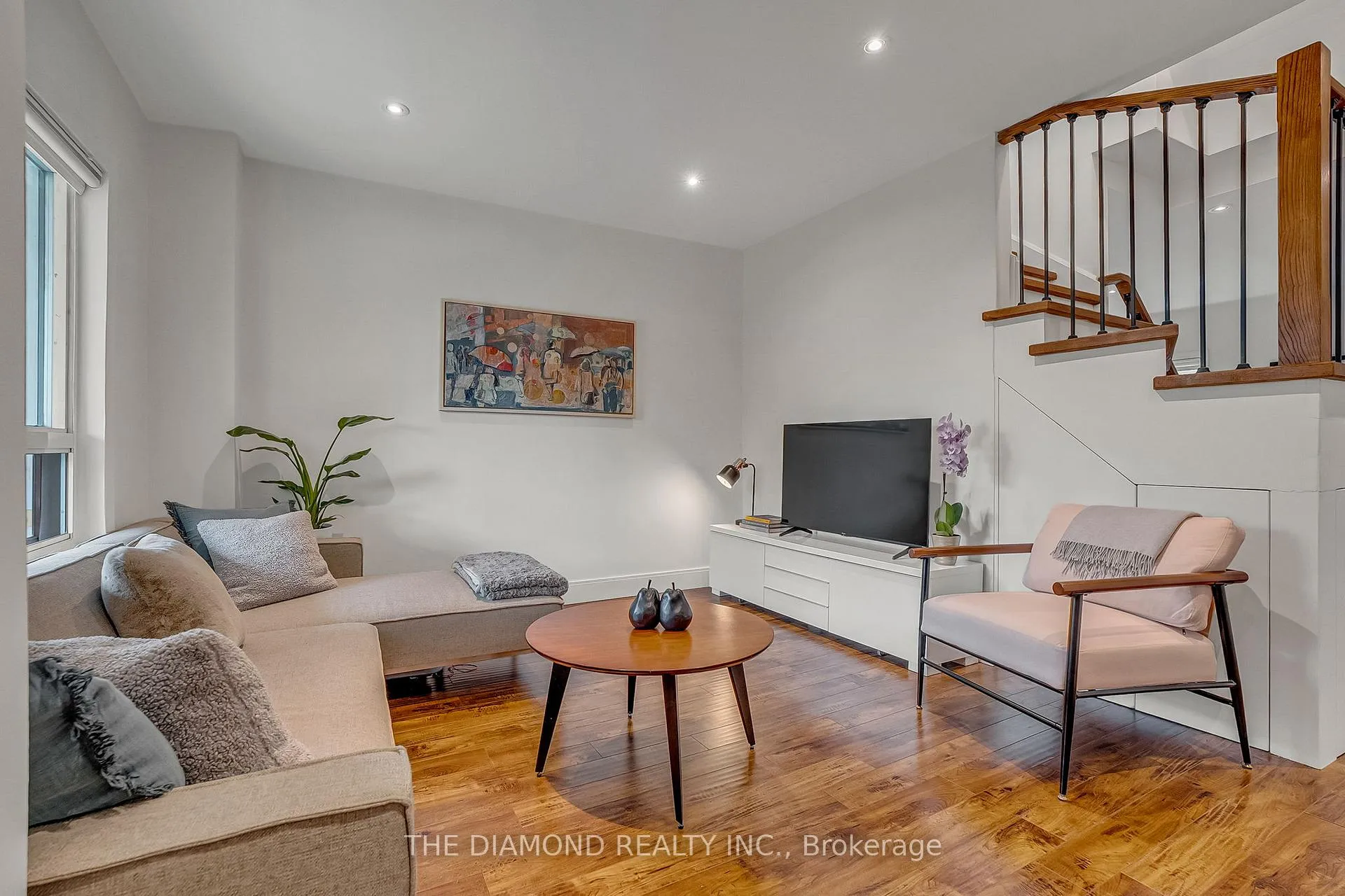 Photo 7 of 129 Earlscourt Avenue, Toronto, Corso Italia-Davenport — HOMEH
