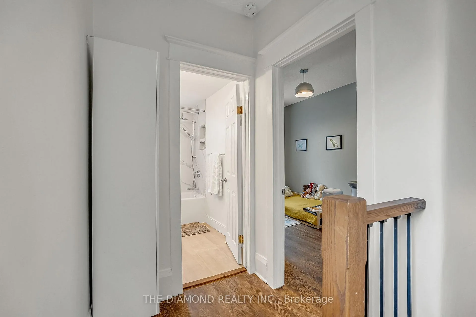 Photo 23 of 129 Earlscourt Avenue, Toronto, Corso Italia-Davenport — HOMEH