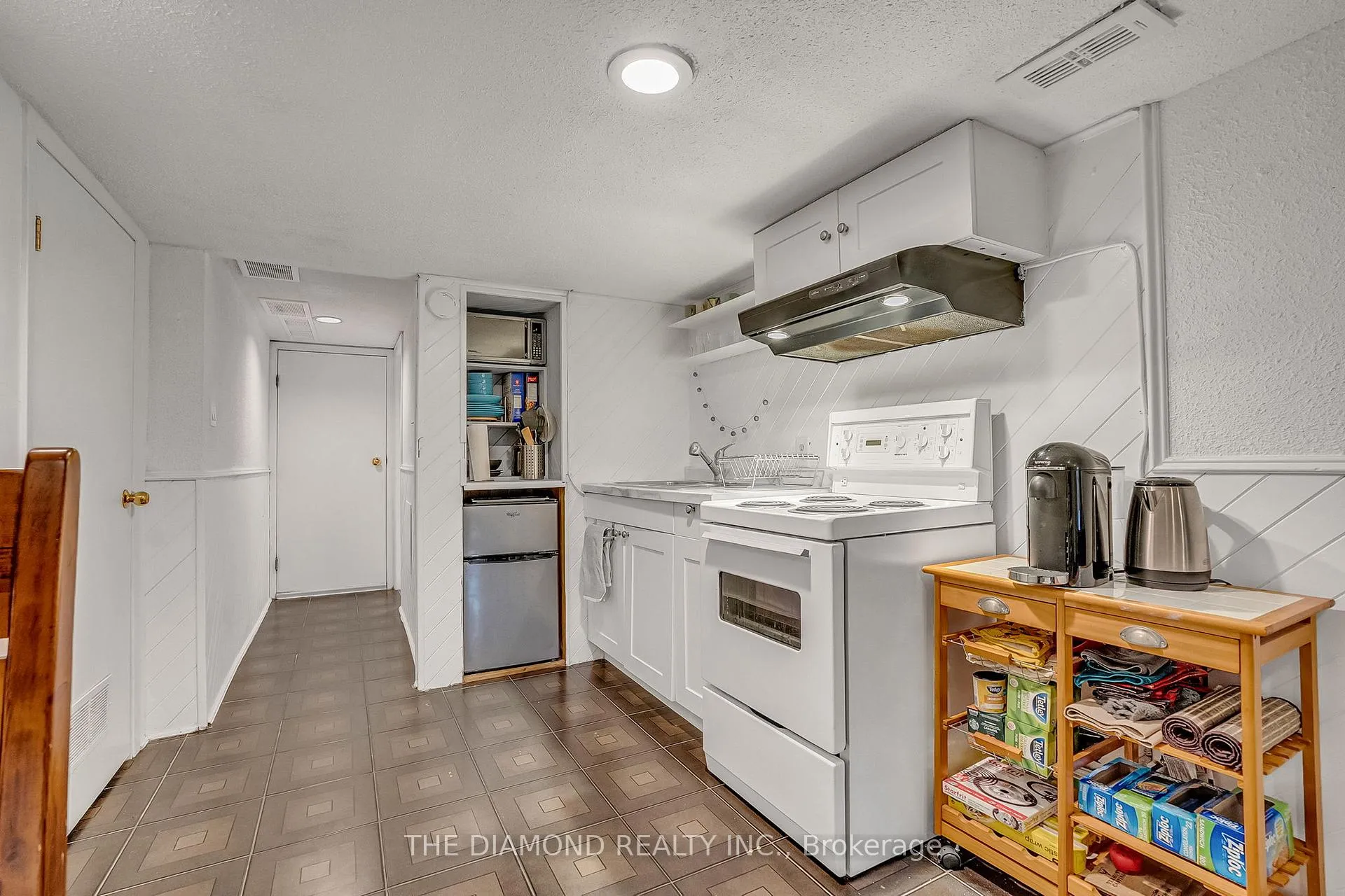 Photo 36 of 129 Earlscourt Avenue, Toronto, Corso Italia-Davenport — HOMEH
