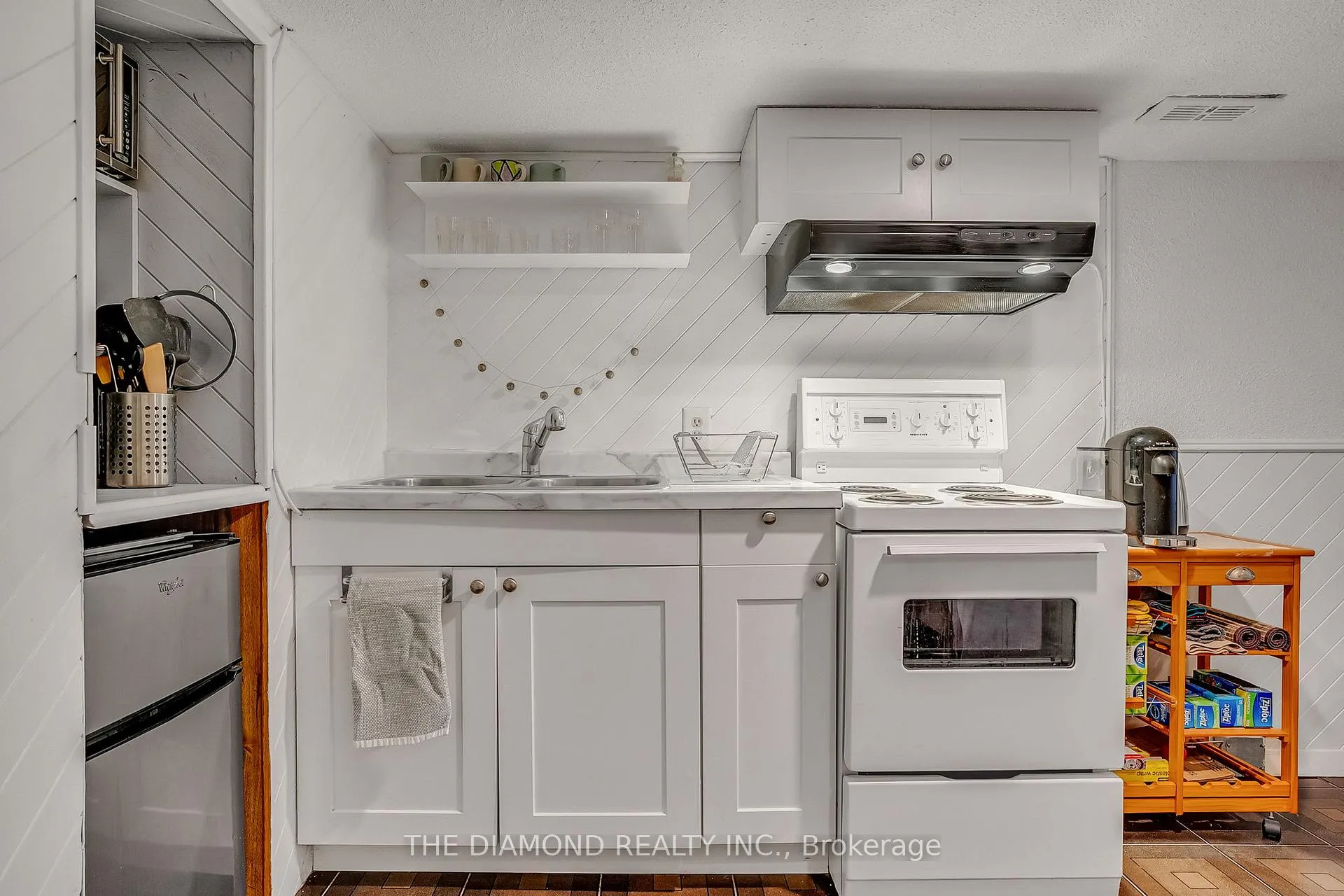 Photo 37 of 129 Earlscourt Avenue, Toronto, Corso Italia-Davenport — HOMEH