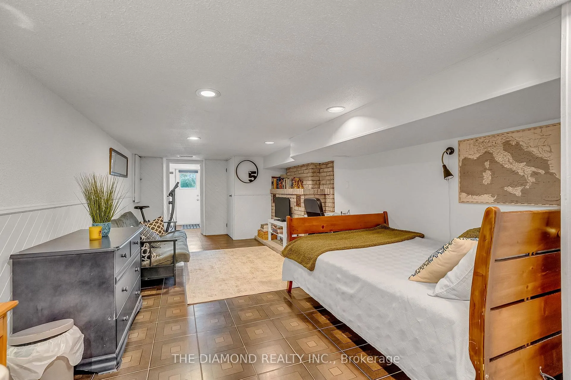 Photo 38 of 129 Earlscourt Avenue, Toronto, Corso Italia-Davenport — HOMEH
