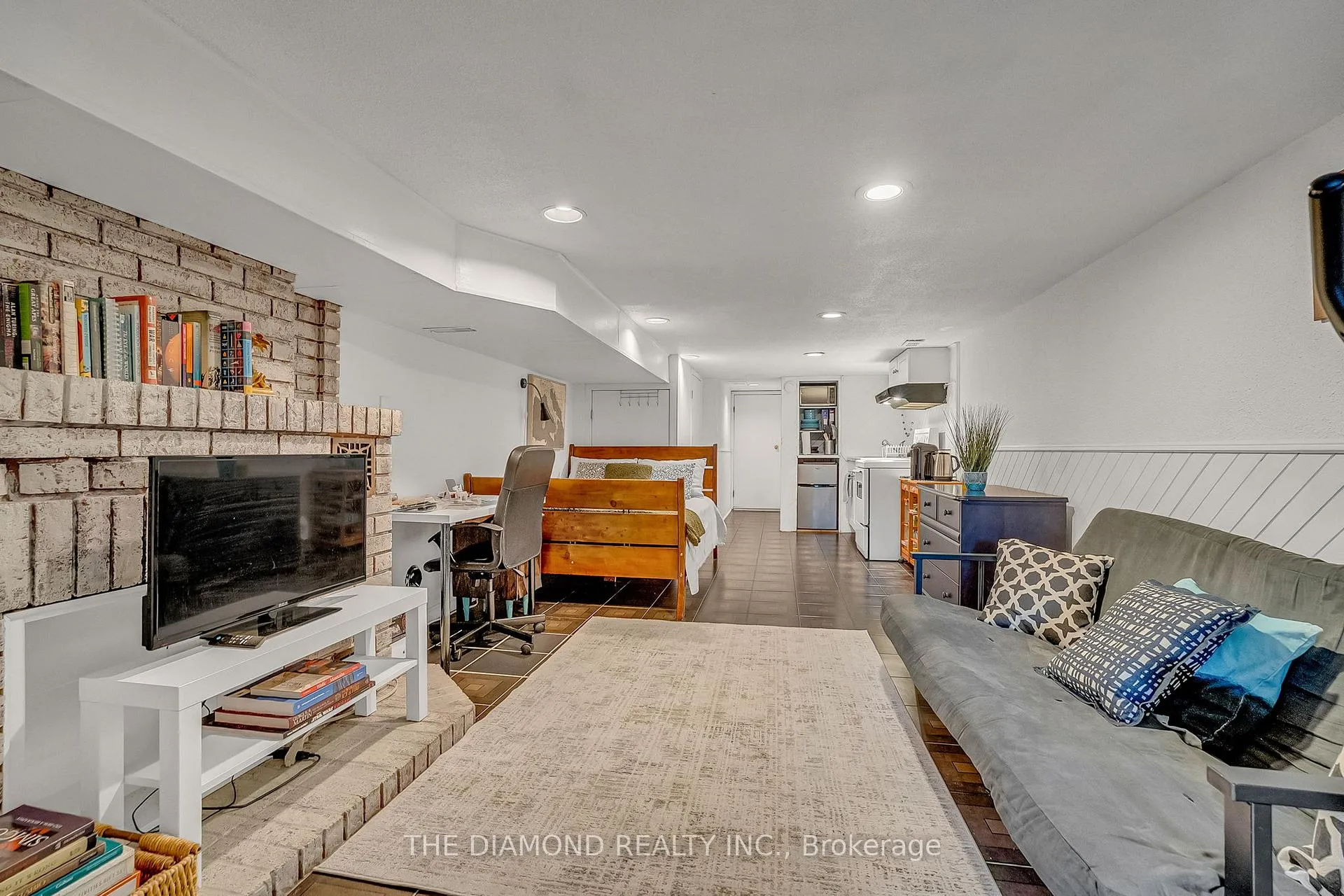 Photo 41 of 129 Earlscourt Avenue, Toronto, Corso Italia-Davenport — HOMEH