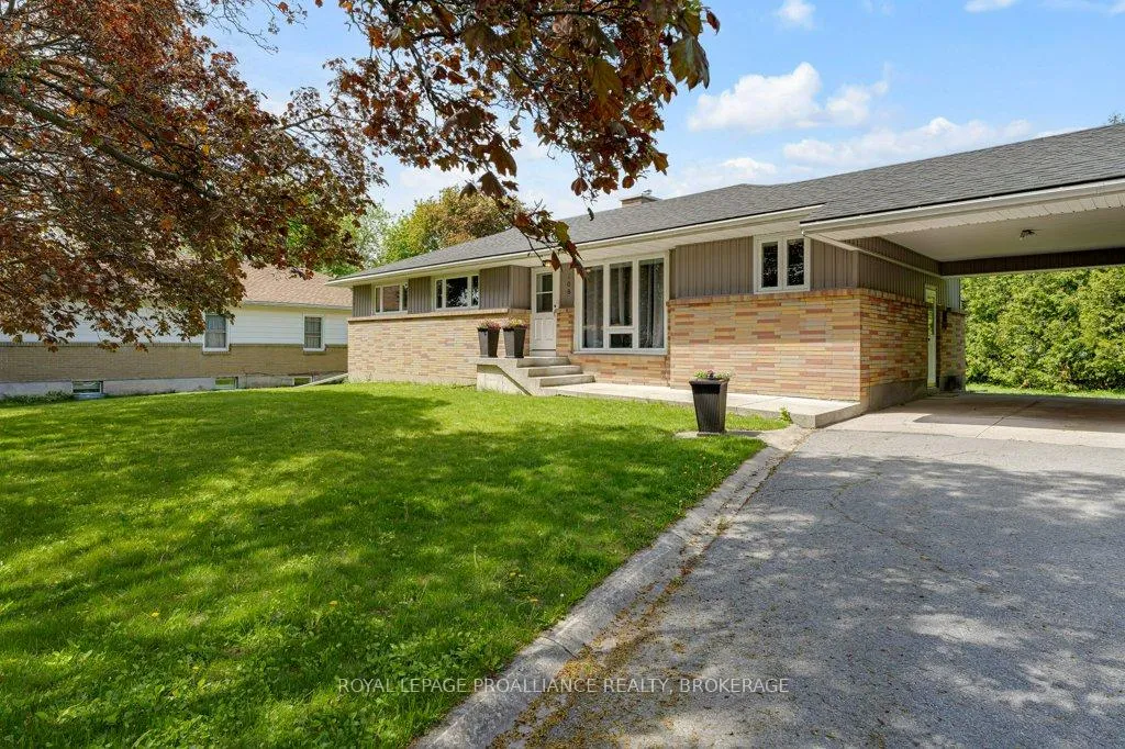 Photo 2 of 168 Avenue Road, Kingston, West of Sir John A. Blvd — HOMEH