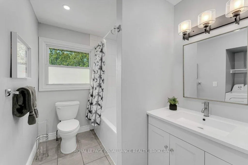 Photo 20 of 168 Avenue Road, Kingston, West of Sir John A. Blvd — HOMEH