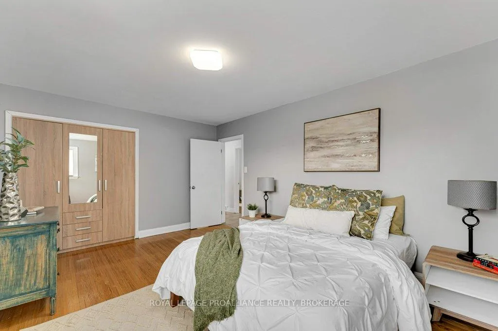 Photo 25 of 168 Avenue Road, Kingston, West of Sir John A. Blvd — HOMEH