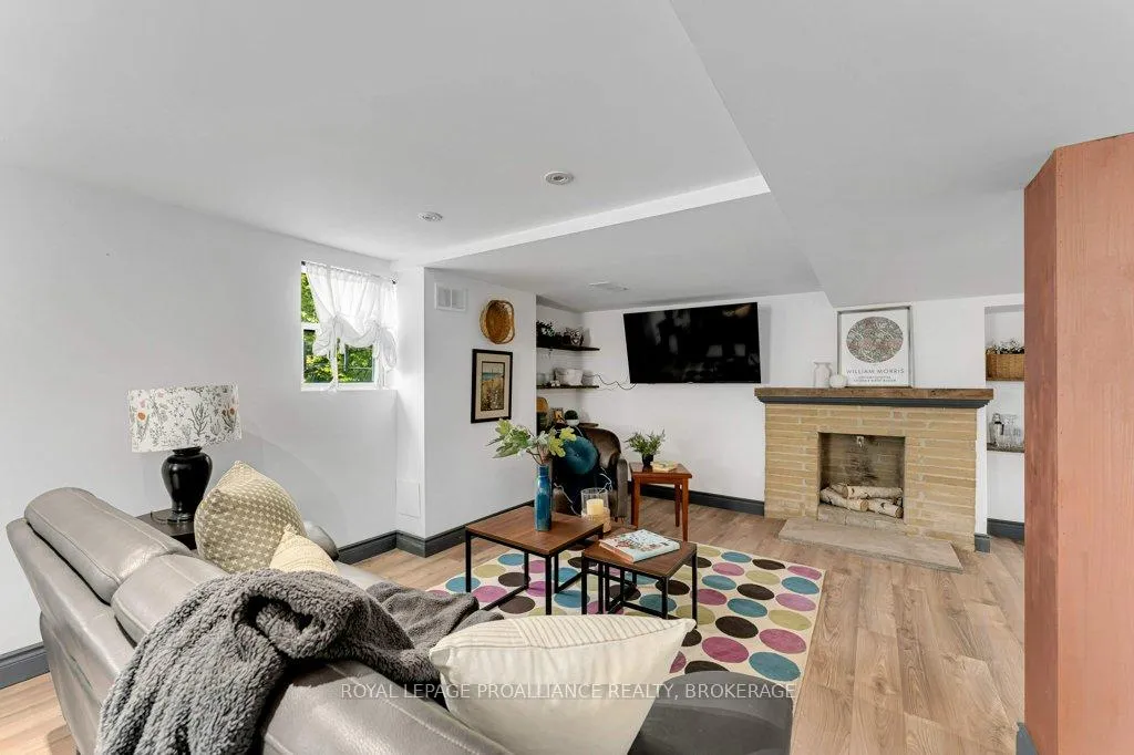 Photo 37 of 168 Avenue Road, Kingston, West of Sir John A. Blvd — HOMEH