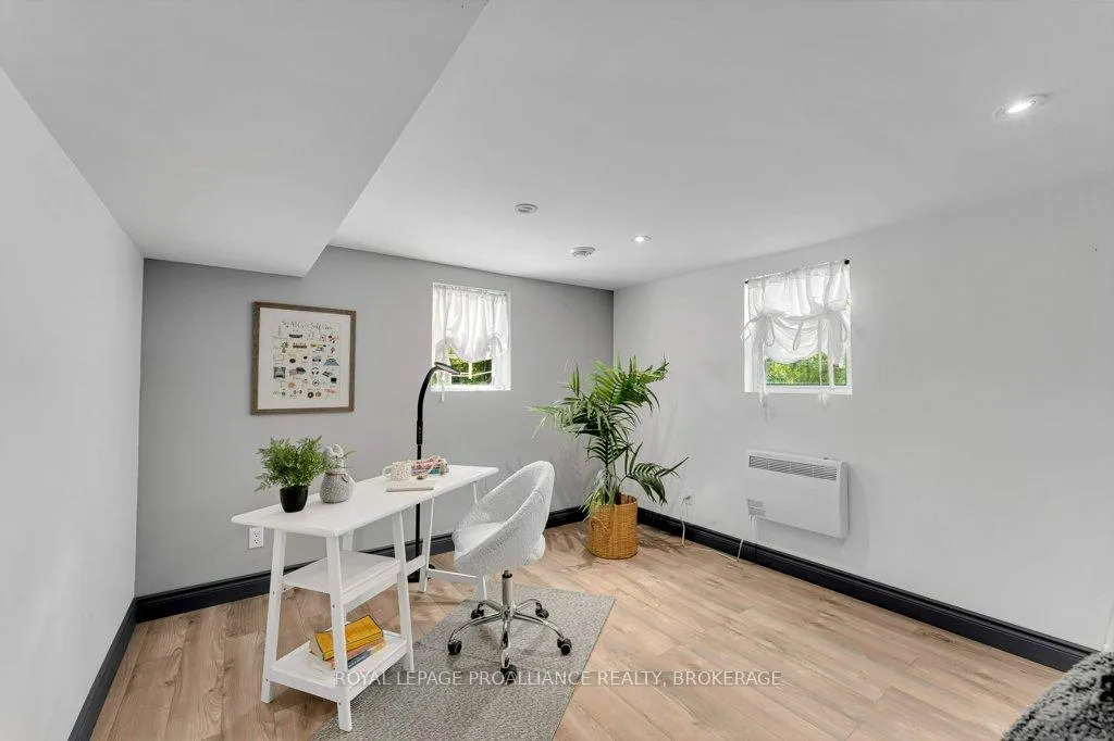 Photo 38 of 168 Avenue Road, Kingston, West of Sir John A. Blvd — HOMEH
