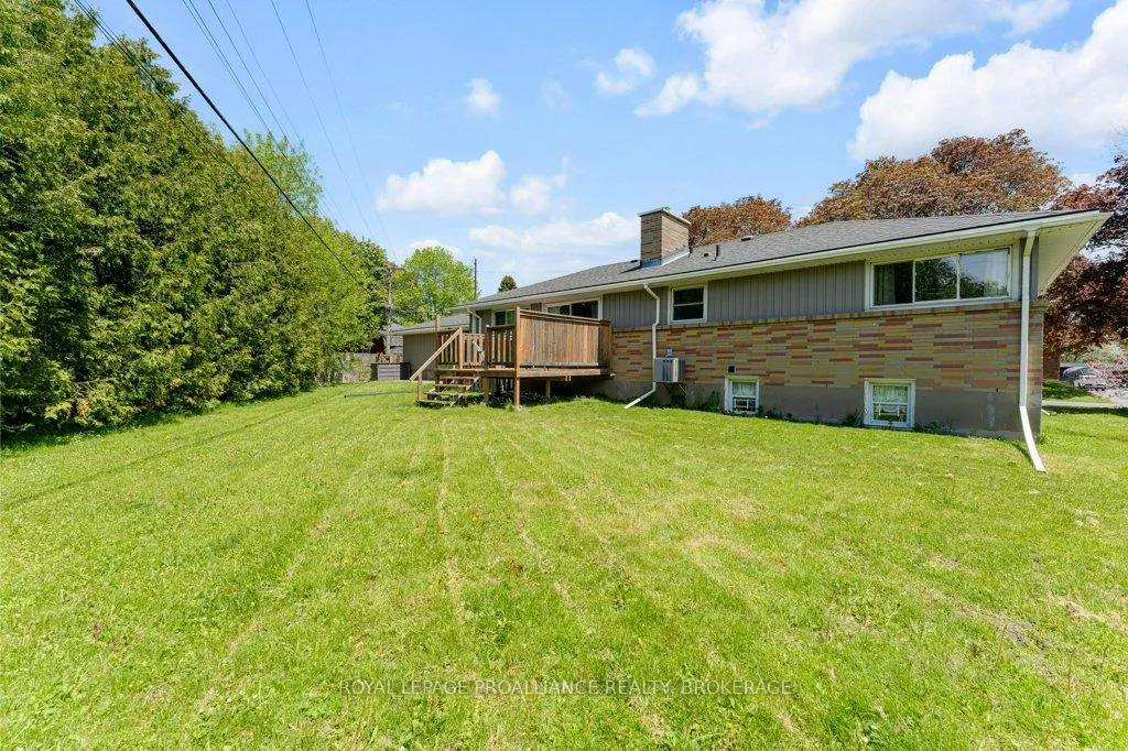 Photo 44 of 168 Avenue Road, Kingston, West of Sir John A. Blvd — HOMEH