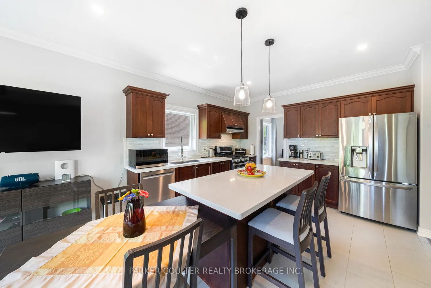 Photo 14 of 53 Cumming Drive, Barrie, Ardagh — HOMEH