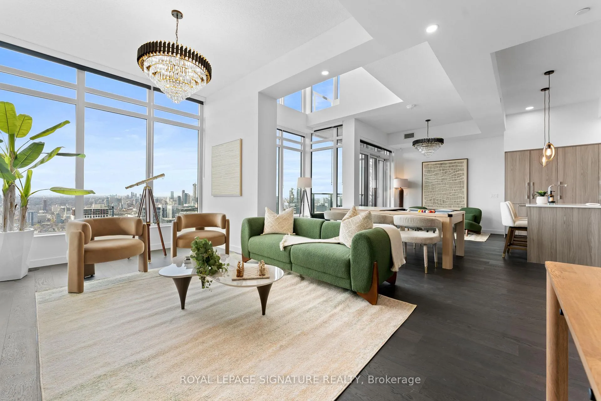 Front of Unit PH7001, 1 Concord Cityplace Way