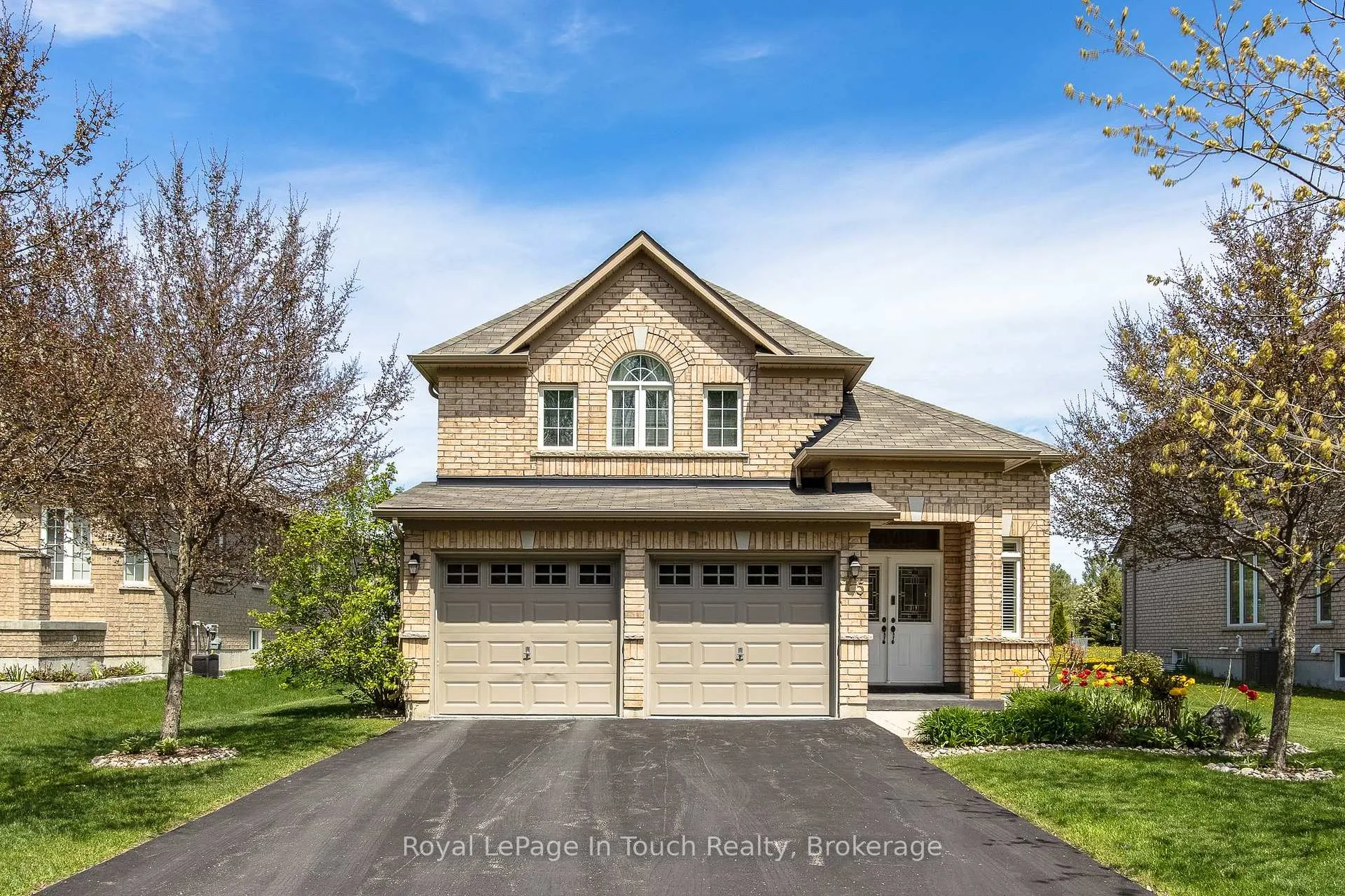 Photo 1 of 75 Pearl Street, Wasaga Beach — HOMEH