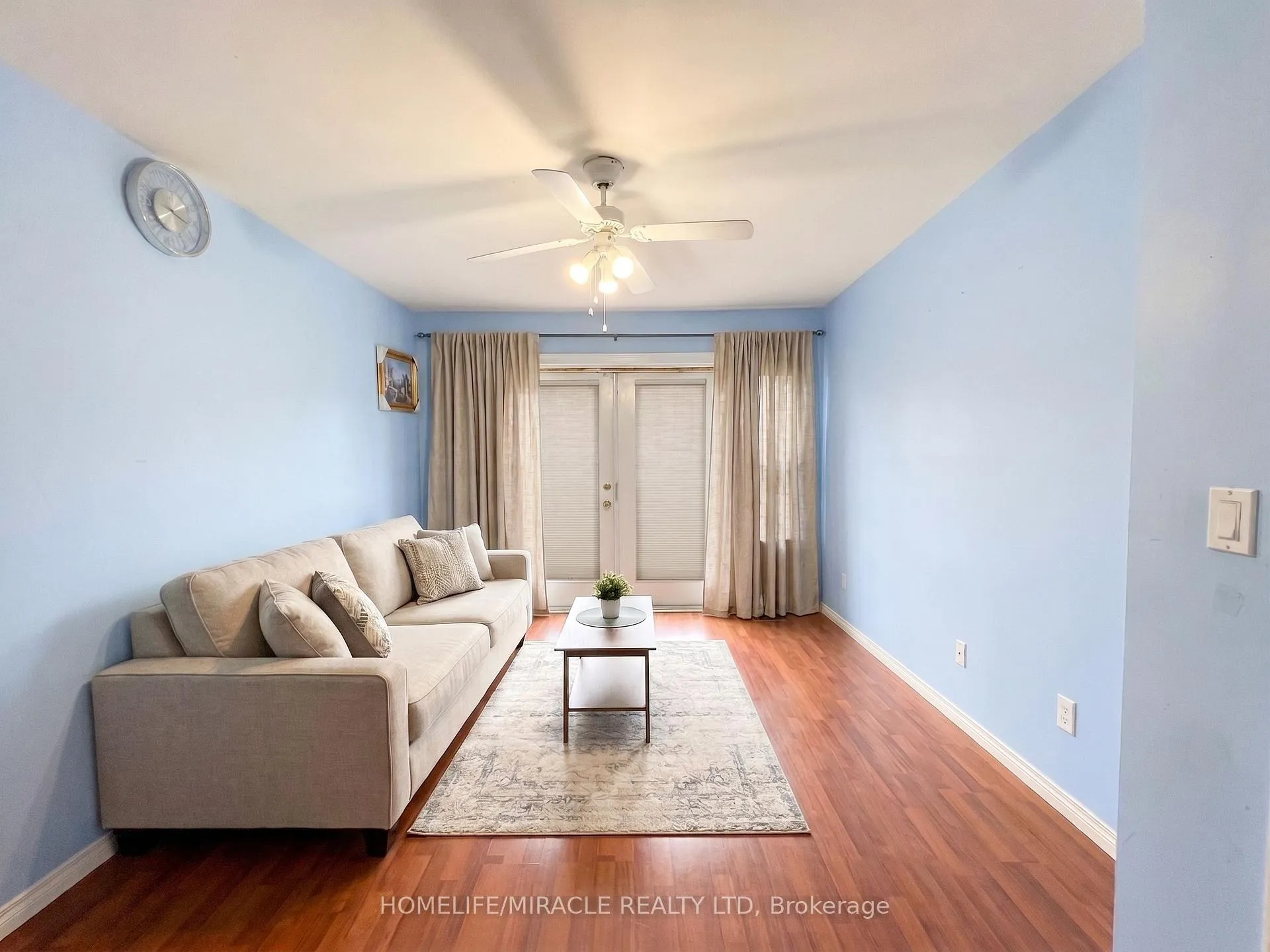 Photo 8 of 5 Melpham Court, Etobicoke, West Humber-Clairville — HOMEH