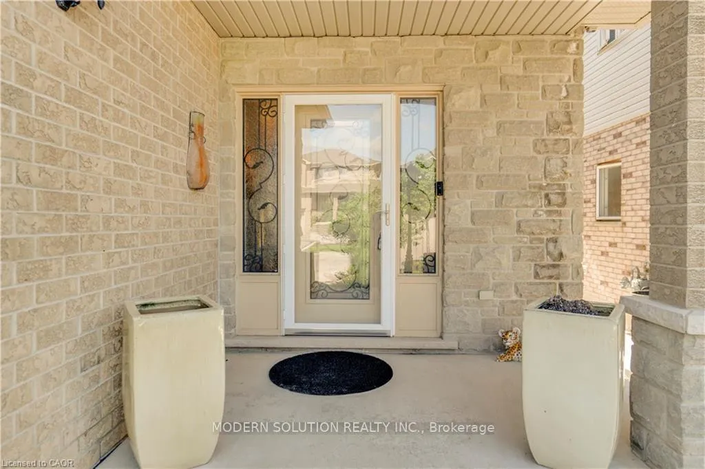 Photo 6 of 115 Erika Crescent, Hamilton, Eleanor — HOMEH