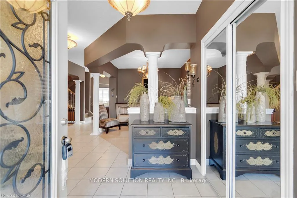 Photo 7 of 115 Erika Crescent, Hamilton, Eleanor — HOMEH