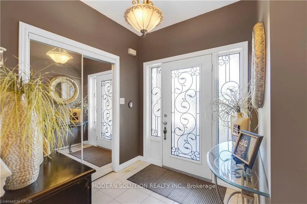 Photo 8 of 115 Erika Crescent, Hamilton, Eleanor — HOMEH