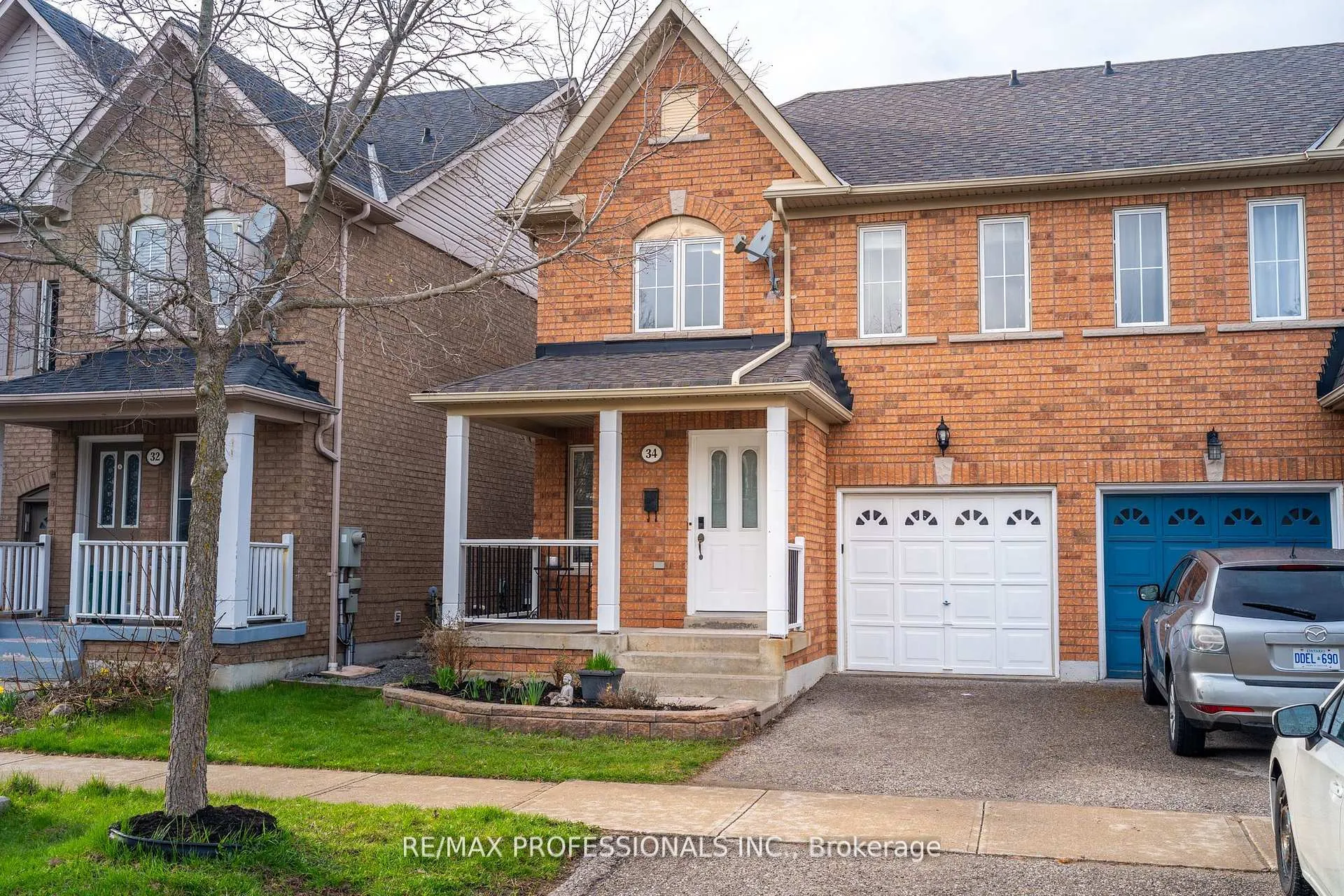 Photo 2 of 34 Tansley Crescent, Ajax, Northeast Ajax — HOMEH