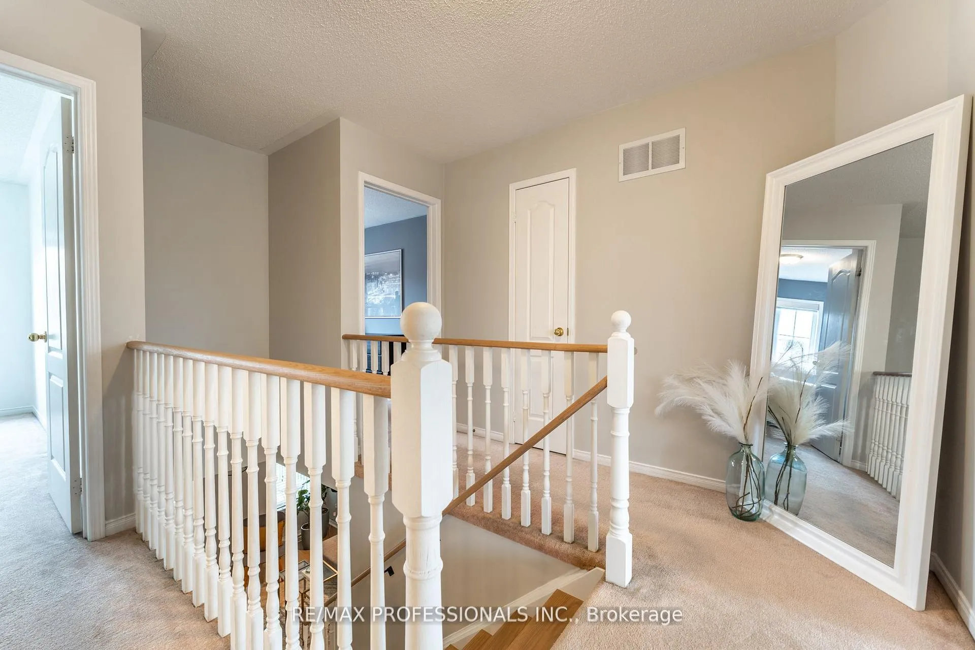 Photo 20 of 34 Tansley Crescent, Ajax, Northeast Ajax — HOMEH