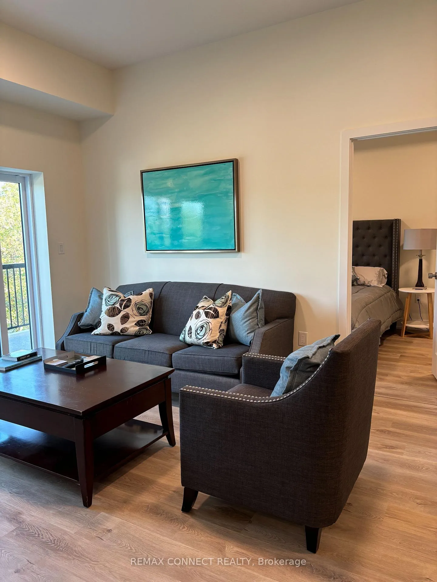 Photo 4 of Unit 310, 121 Mary Street, Clearview, Creemore — HOMEH