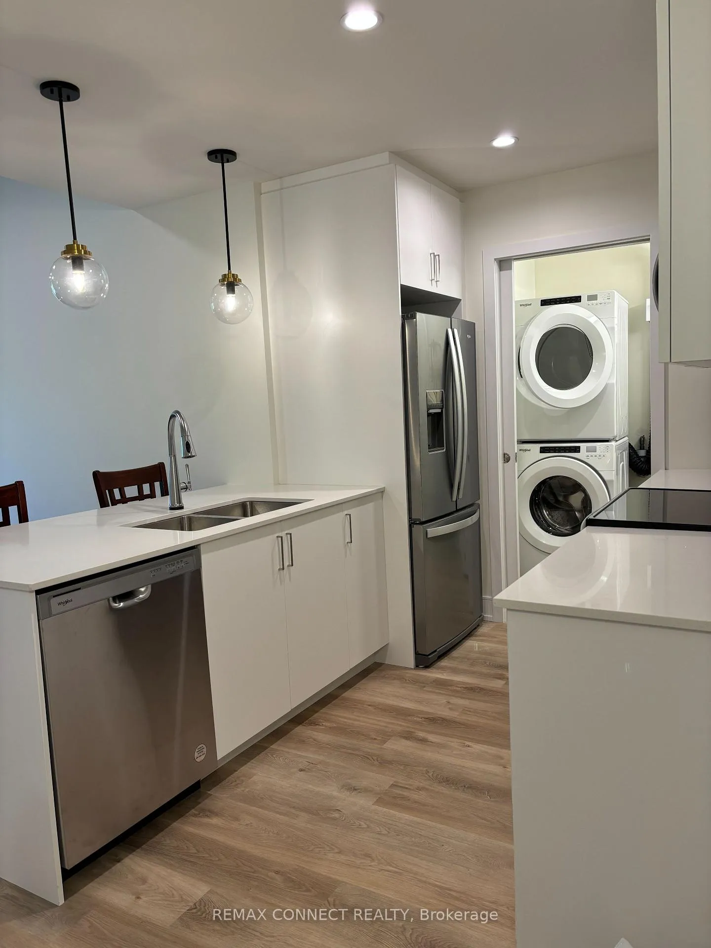 Photo 8 of Unit 310, 121 Mary Street, Clearview, Creemore — HOMEH
