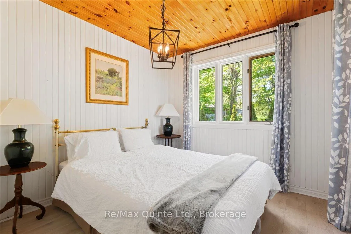 Photo 17 of 1406 County Road 12, Prince Edward County, Hallowell Ward — HOMEH