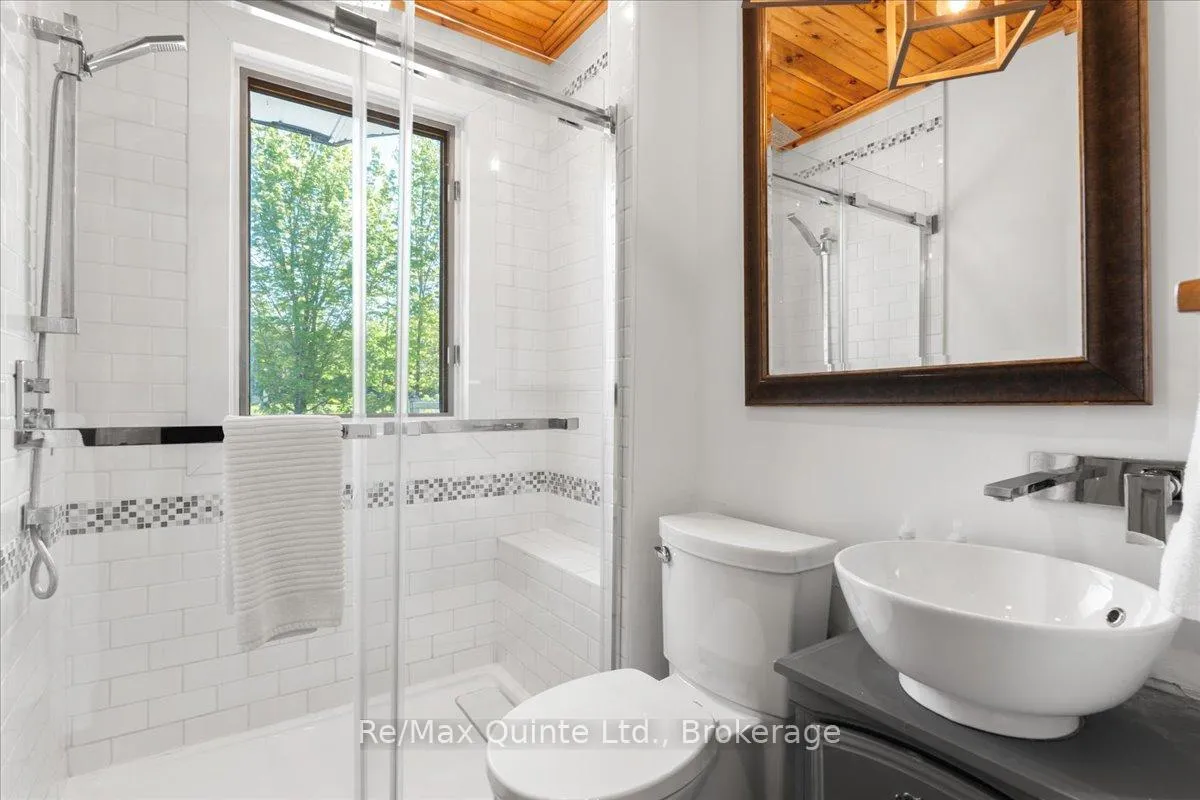 Photo 18 of 1406 County Road 12, Prince Edward County, Hallowell Ward — HOMEH