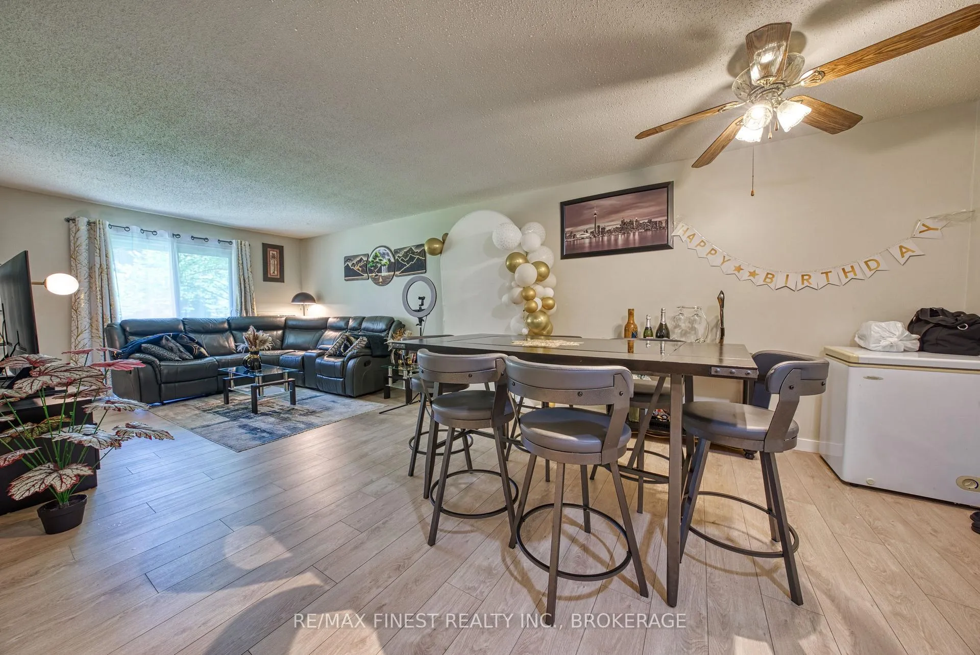 Photo 9 of Unit #115, 561 Armstrong Road, Kingston, East Gardiners Rd — HOMEH