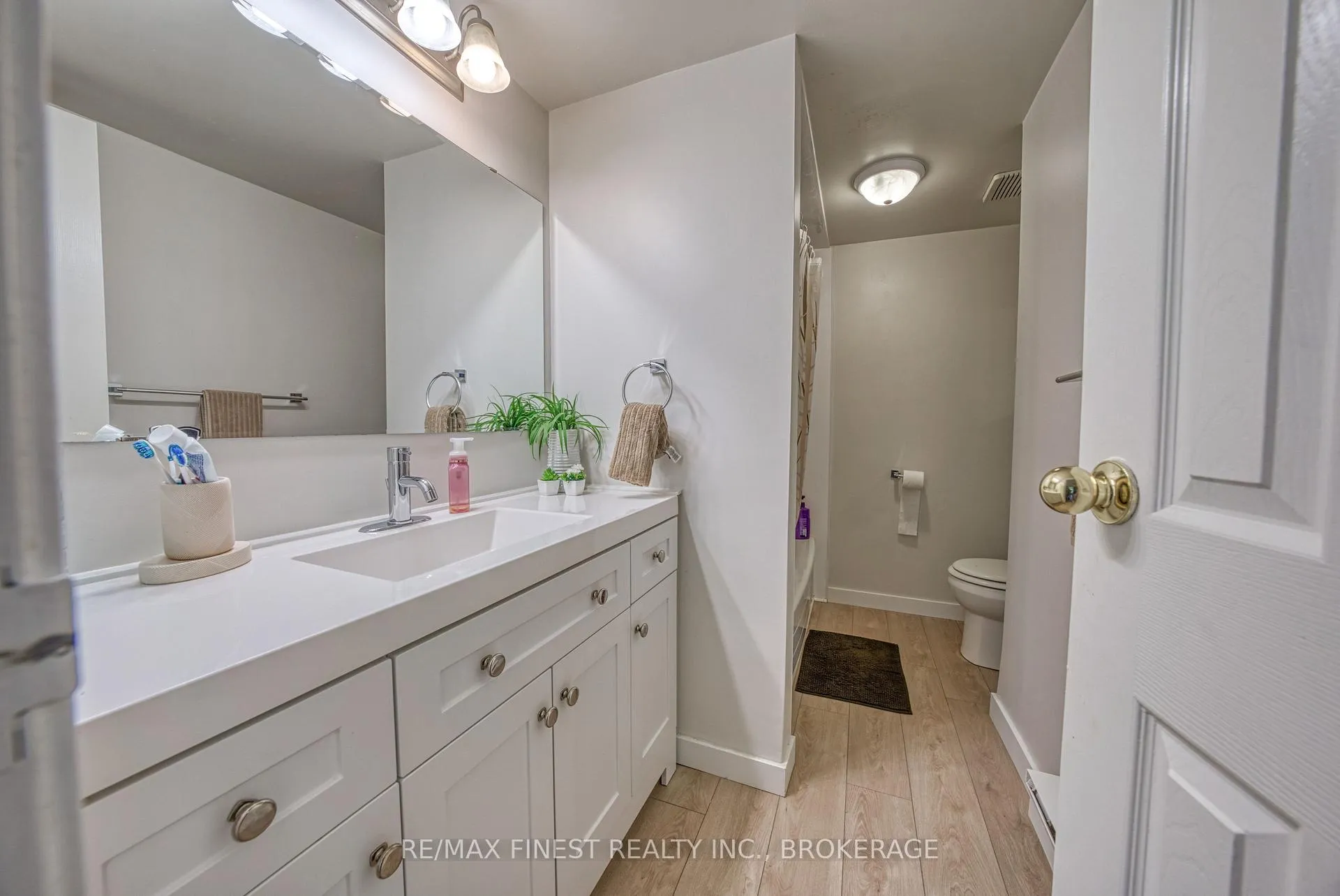 Photo 17 of Unit #115, 561 Armstrong Road, Kingston, East Gardiners Rd — HOMEH