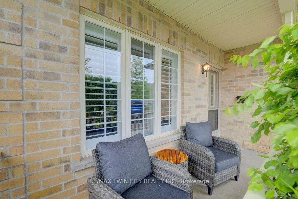 Photo 4 of Unit 13, 545 Laurelwood Drive, Waterloo — HOMEH