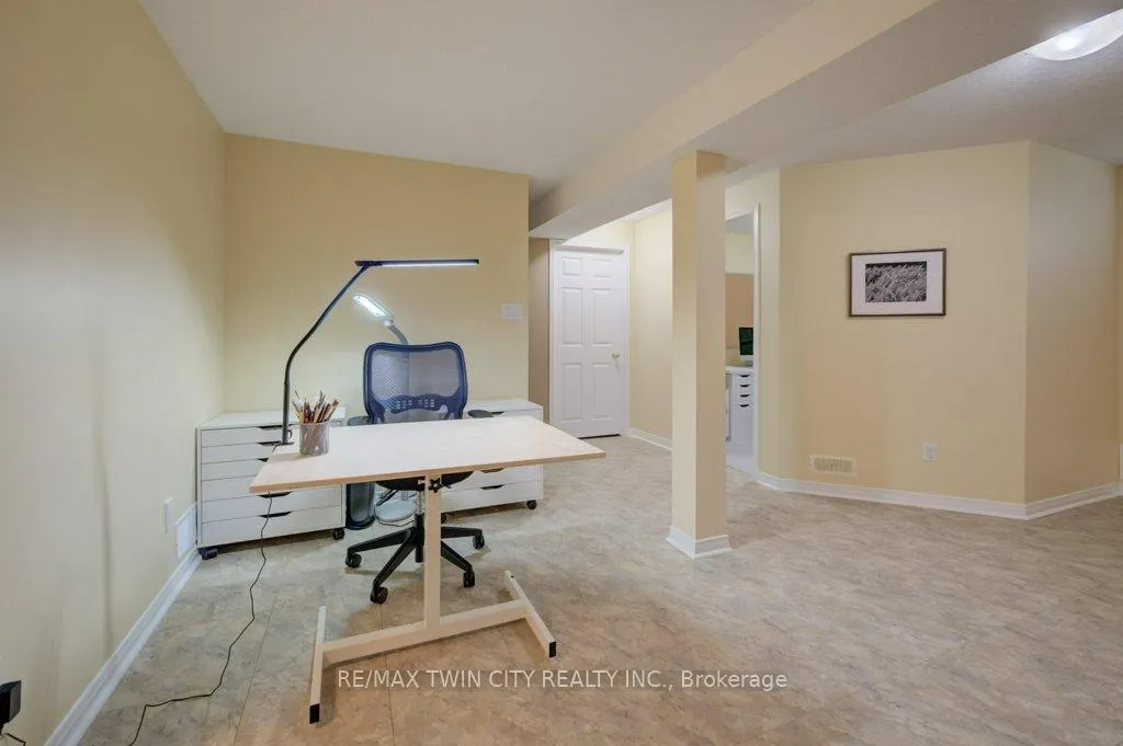 Photo 31 of Unit 13, 545 Laurelwood Drive, Waterloo — HOMEH