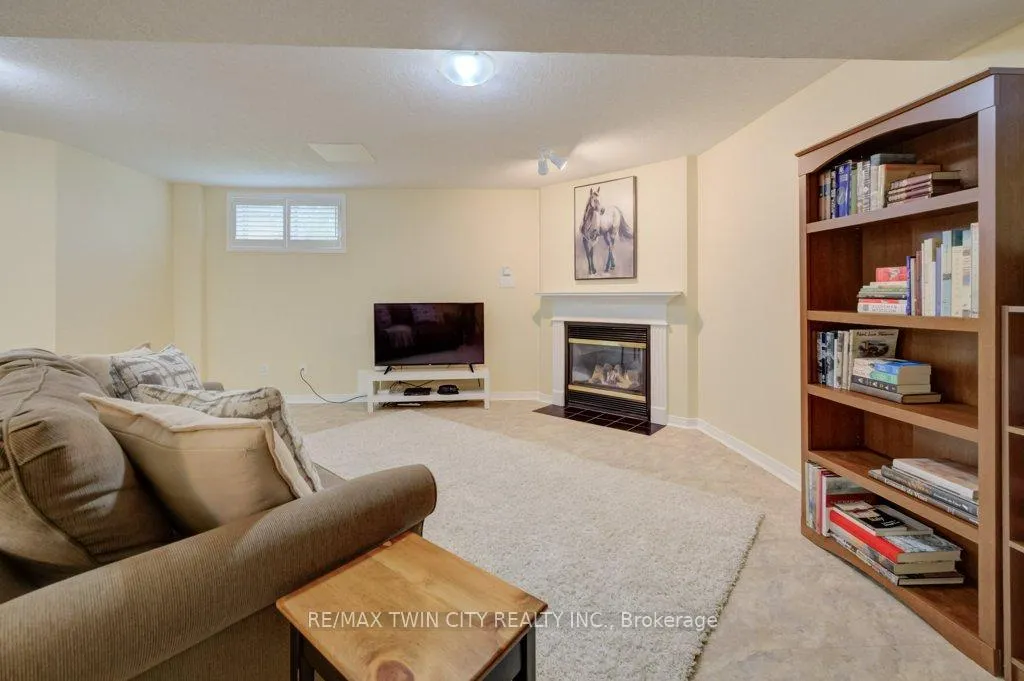 Photo 32 of Unit 13, 545 Laurelwood Drive, Waterloo — HOMEH