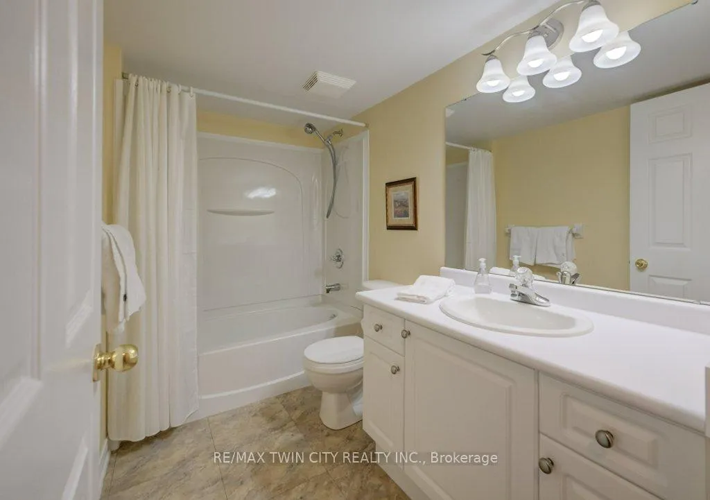 Photo 36 of Unit 13, 545 Laurelwood Drive, Waterloo — HOMEH
