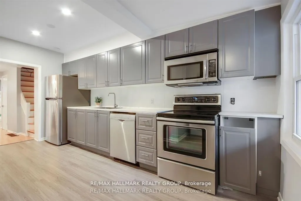 Photo 9 of 231 St Andrew Street, Ottawa, Lower Town/Byward Market — HOMEH