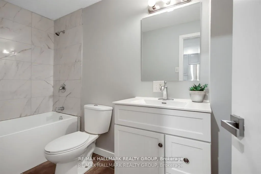 Photo 21 of 231 St Andrew Street, Ottawa, Lower Town/Byward Market — HOMEH