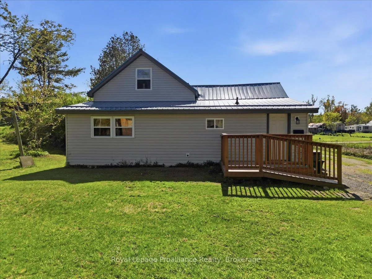 Photo 25 of 23 Brown Avenue, Madoc — HOMEH