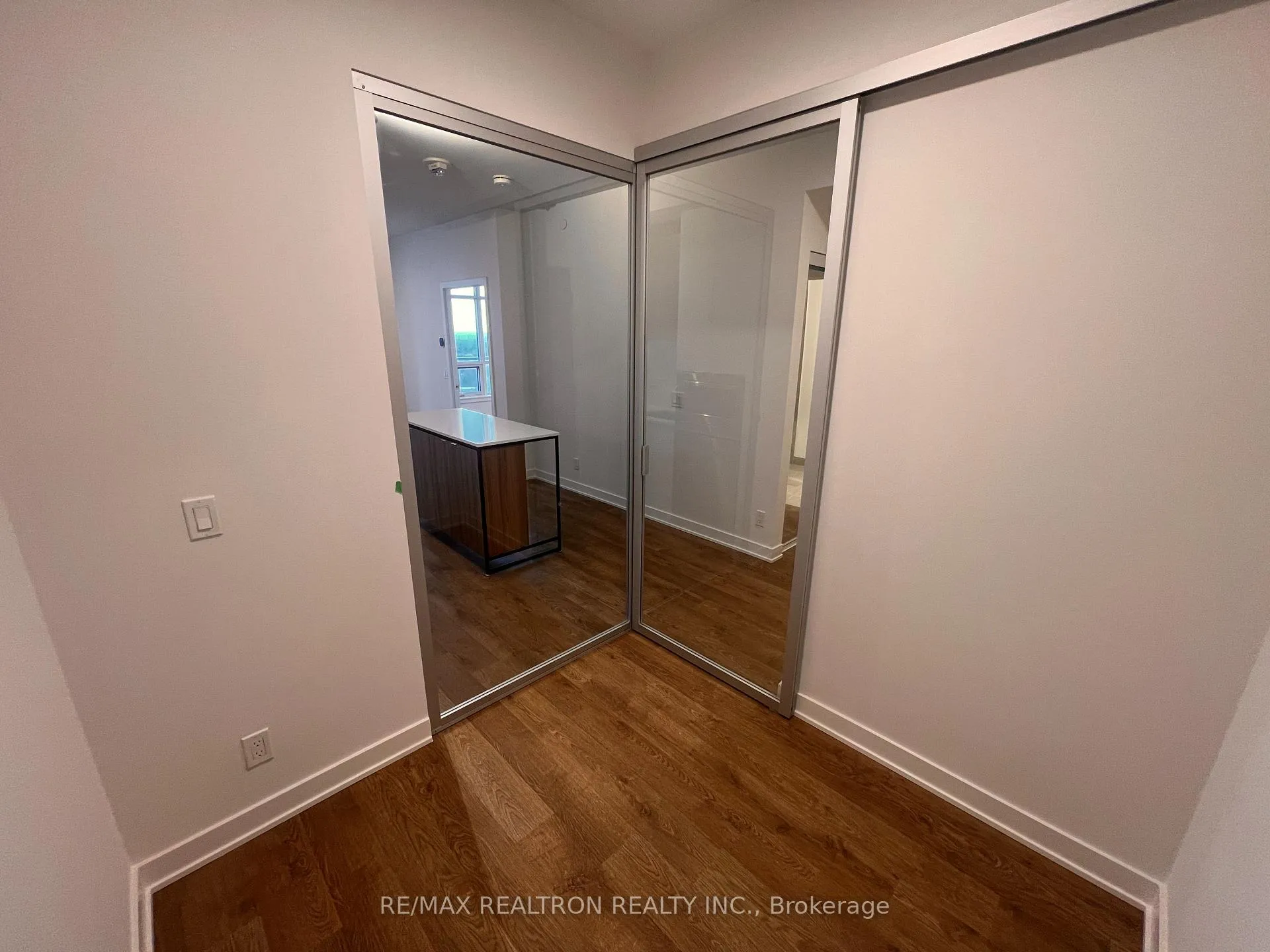 Photo 12 of Unit 2108, 30 Upper Mall Way, Vaughan, Brownridge — HOMEH